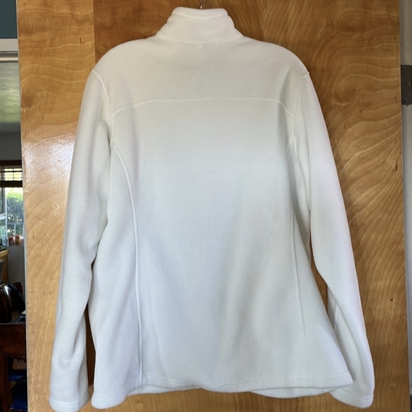 Patagonia Synchilla Polar White Fleece Jacket - Picture 2 of 5